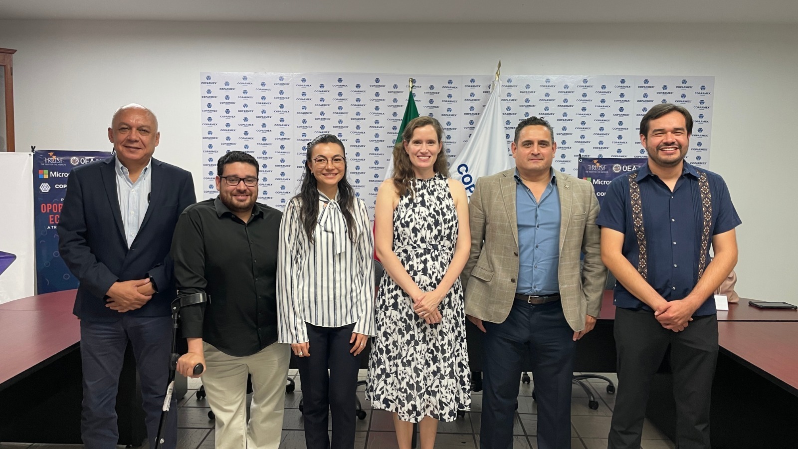 Representantes de The Trust for the Americas y COPARMEX Laguna