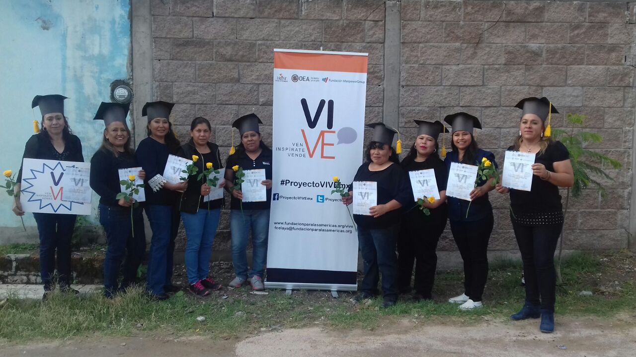 Mujeres egresadas de Proyecto VIVE